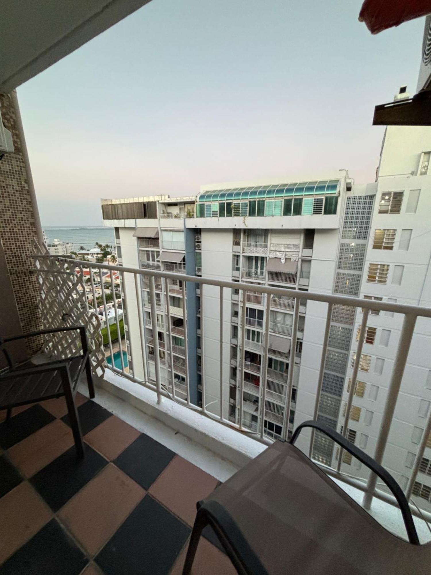 Isla Verde Modern Apartment With Pool San Juan Exterior photo