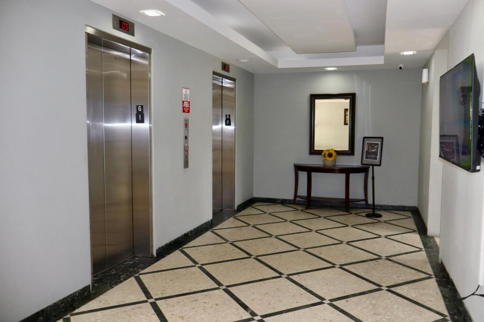 Isla Verde Modern Apartment With Pool San Juan Exterior photo